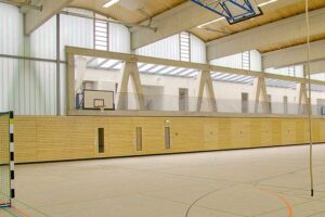 Be- und Entlüftung an schwer erreichbaren Stellen mit Fieger Lamellenfenster - Sporthalle des Carl-Bosch-Gymnasium Ludwigshafen, Deutschland