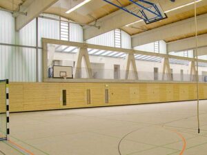 Be- und Entlüftung an schwer erreichbaren Stellen mit Fieger Lamellenfenster - Sporthalle Sporthalle Köln, Deutschland